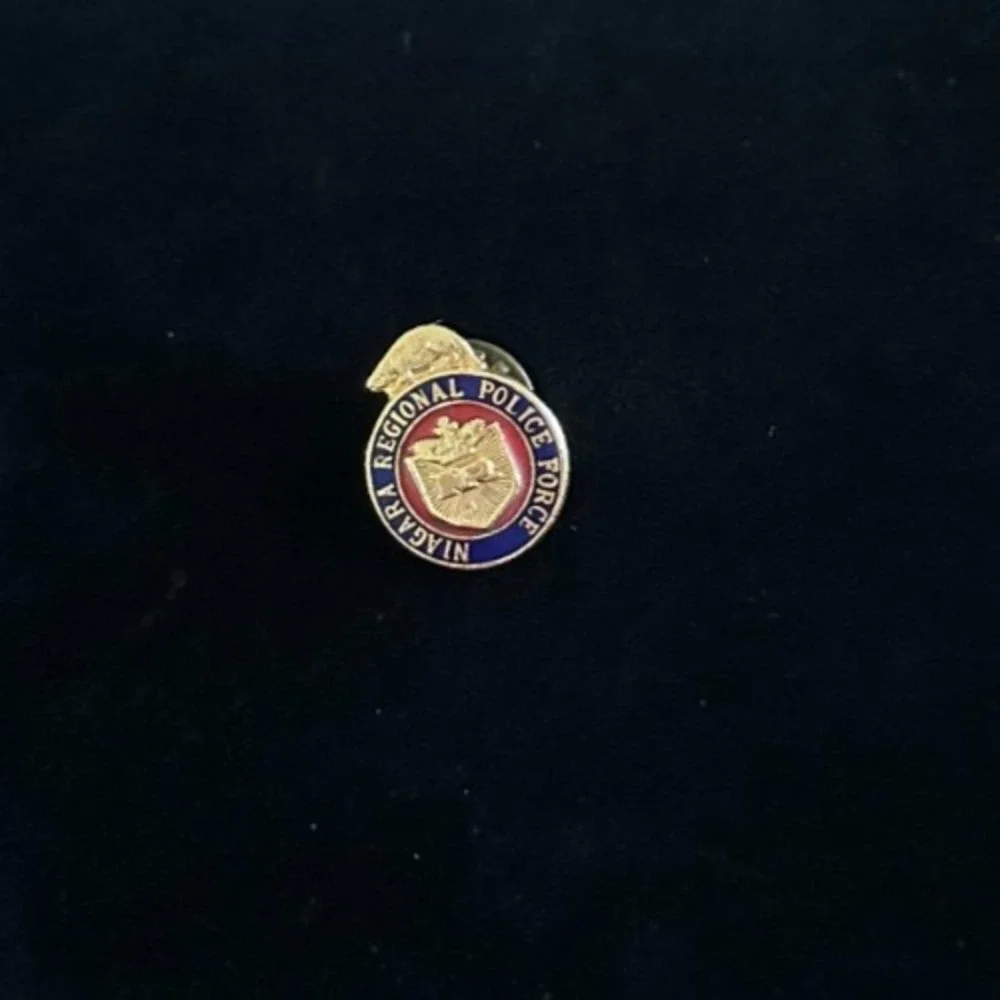 Vintage Niagara Regional Police Force Lapel Pin‎ Hat Pin